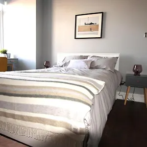  Apartment Lovely, Cosy 3 Bedroom
