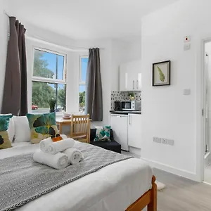  Apartment Heathrow Airport With En-suite
