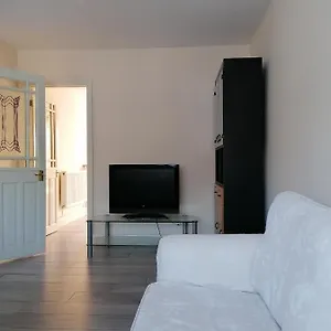  Apartment Chantilly