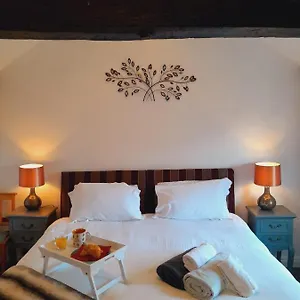 https://vavasour.yorkshirehotels.net