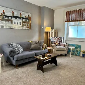  Apartment Flat Near Richmond Upon Thames
