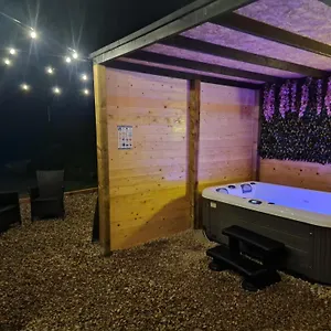 https://tt-lodges.yorkshirehotels.net